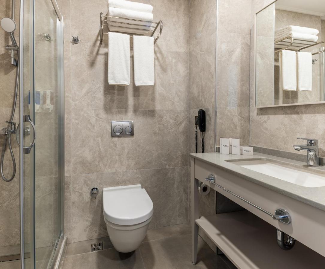Carina Gold Hotel And Restaurant Истанбул Екстериор снимка
